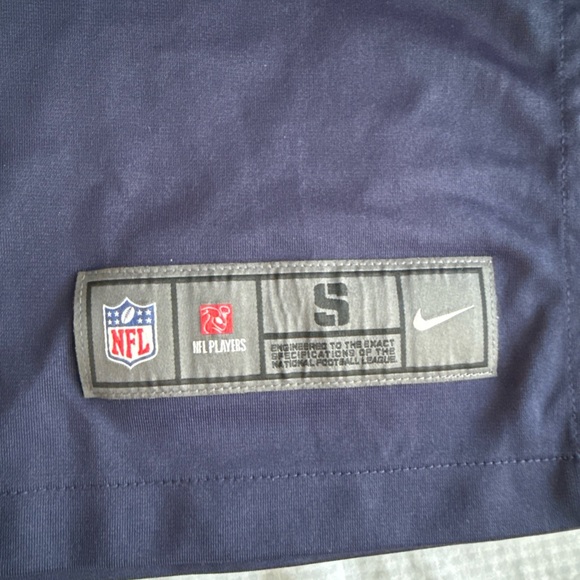 NFL Patriots Navy and Red Jersey - Picture 3 of 5